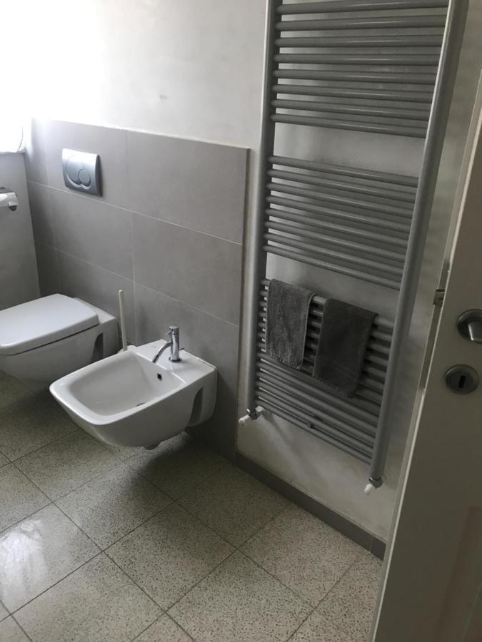 לוקה Camera Con Bagno Privato E Parcheggio מראה חיצוני תמונה